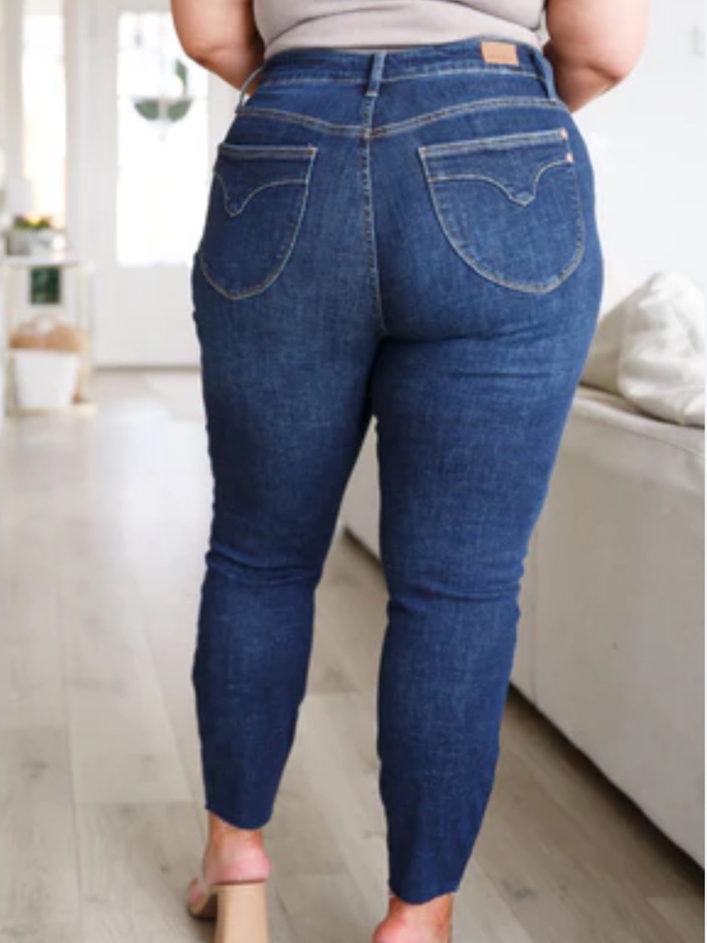Judy Blue Dark Wash Skinny Jeans Raw Hem 14W